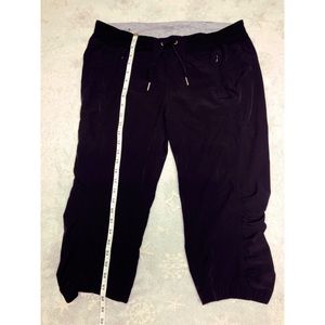 Women Sports Capri Calvin Klein Size Lge